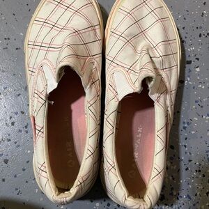 Airwalk Plaid Slip-On Sneakers - whites and pink 8.5